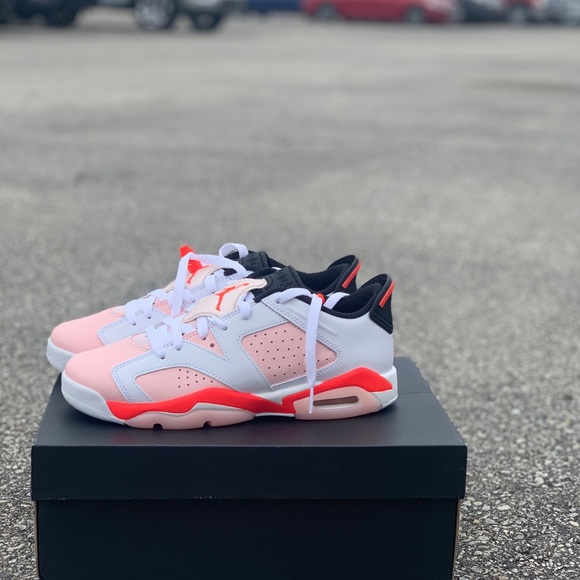 COPY - Wmns Jordan 6 lows💖 - Picture 5 of 6